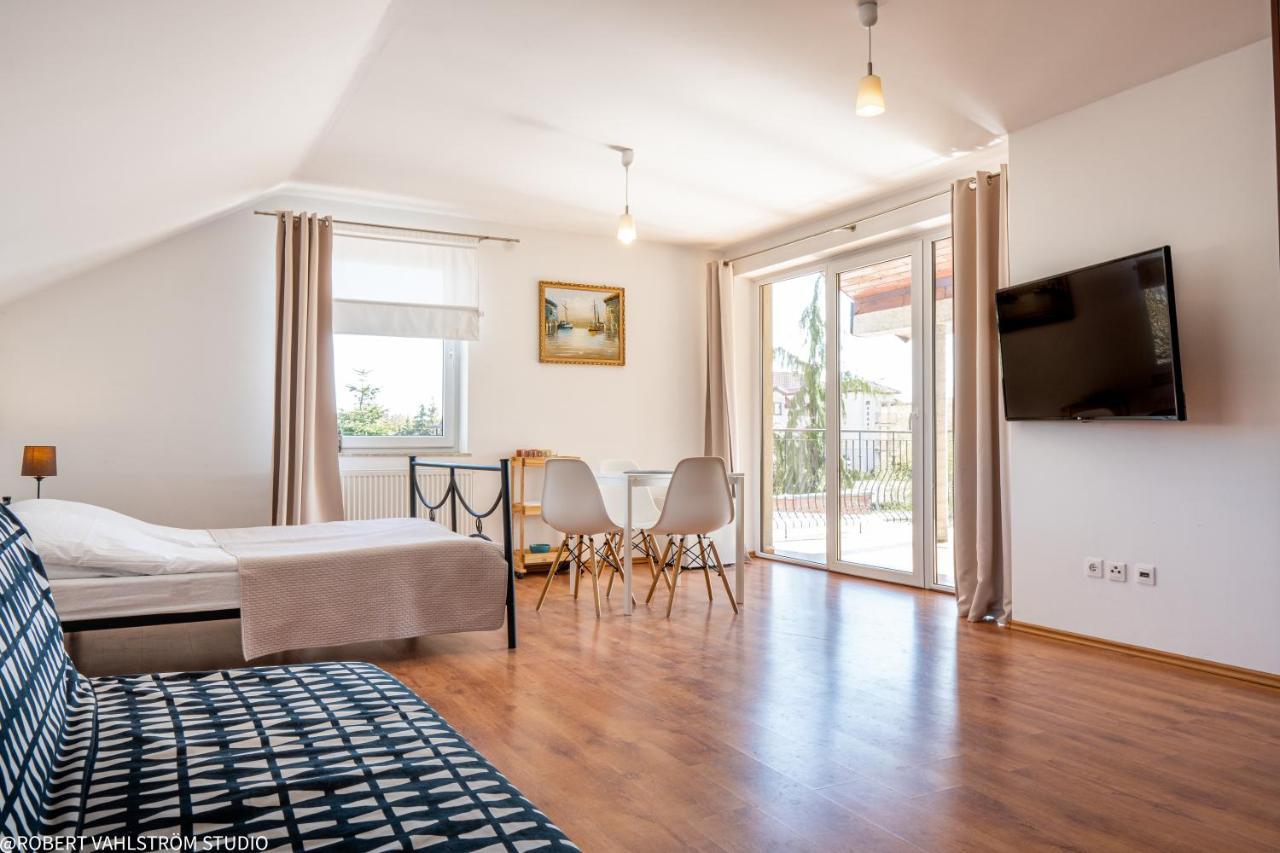 Osrodek Wypoczynkowy Swallow Apartman Grzybowo  Kültér fotó