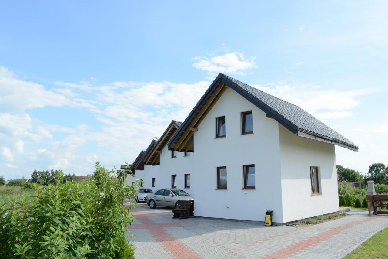Osrodek Wypoczynkowy Swallow Apartman Grzybowo  Kültér fotó
