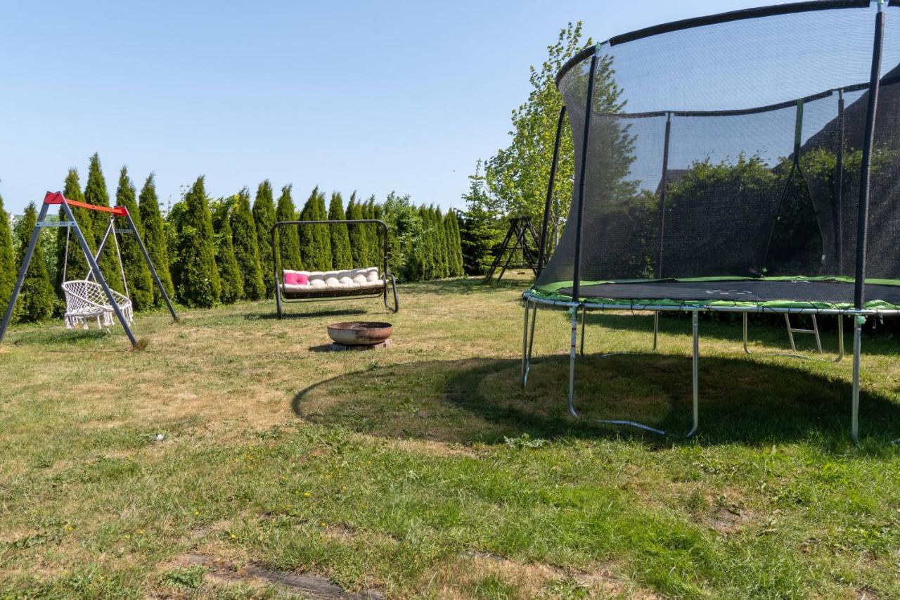Osrodek Wypoczynkowy Swallow Apartman Grzybowo  Kültér fotó